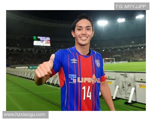 日本足球界的十七位明星球员盘点与成就分析