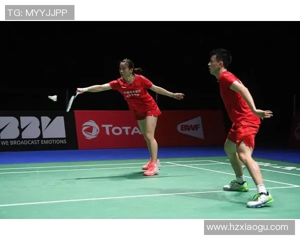 成都羽毛球队与南京羽毛球队耐力对决赛后分析与总结