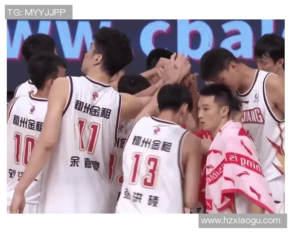 杭州羽毛球队在邀请赛中以50分稳居积分榜首位展现强劲实力